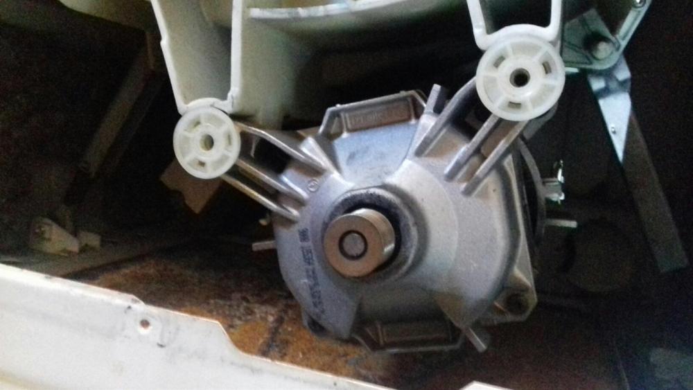View of front of motor with bolts removed,,.jpg